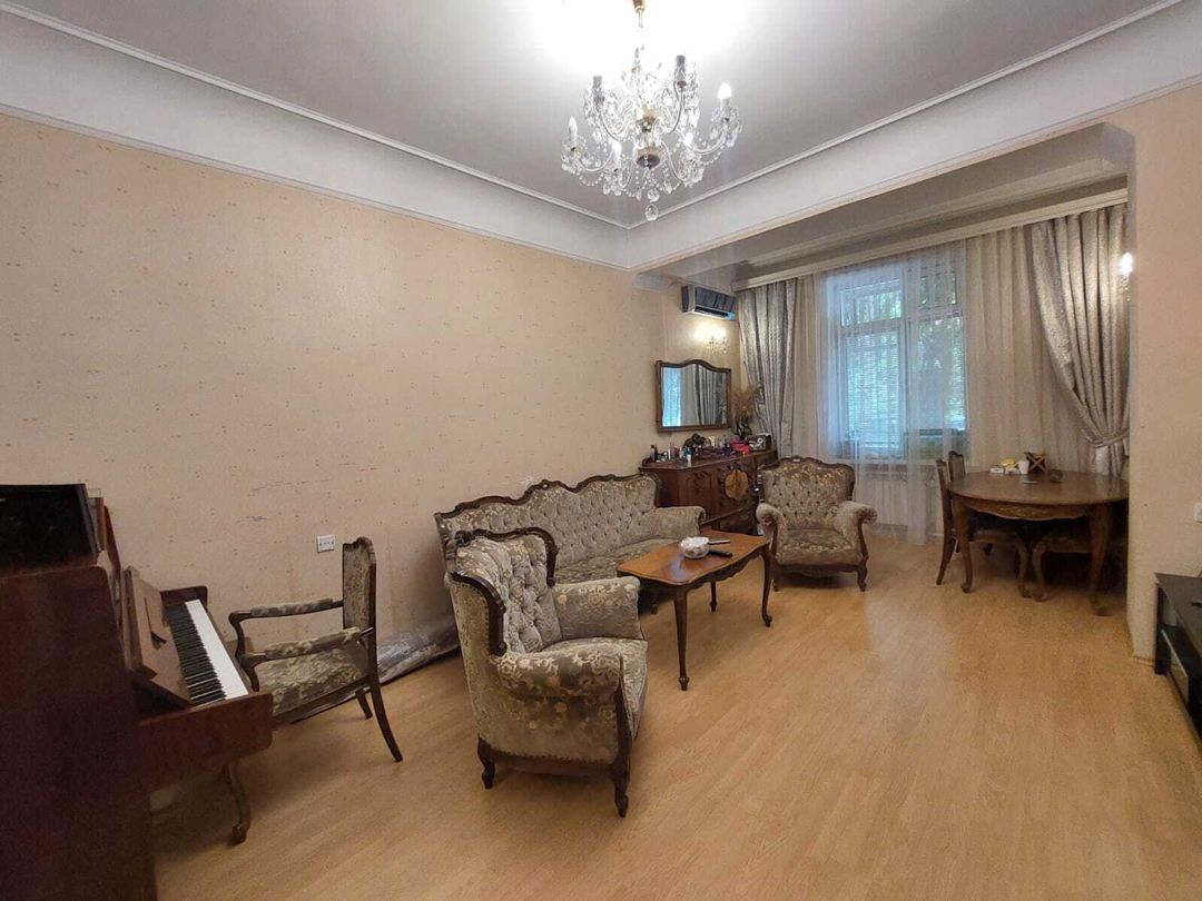 Satılır 3 otaqlı köhnə tikili 100 m² — Mənzil, Bakı (3)