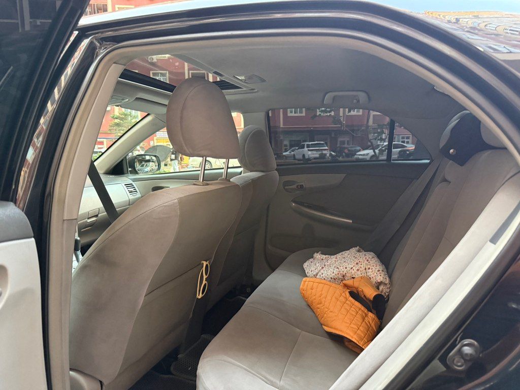 Toyota Corolla, 1.8 L, 2010 il, 168 200 km — Avtomobillər, Bakı (8)