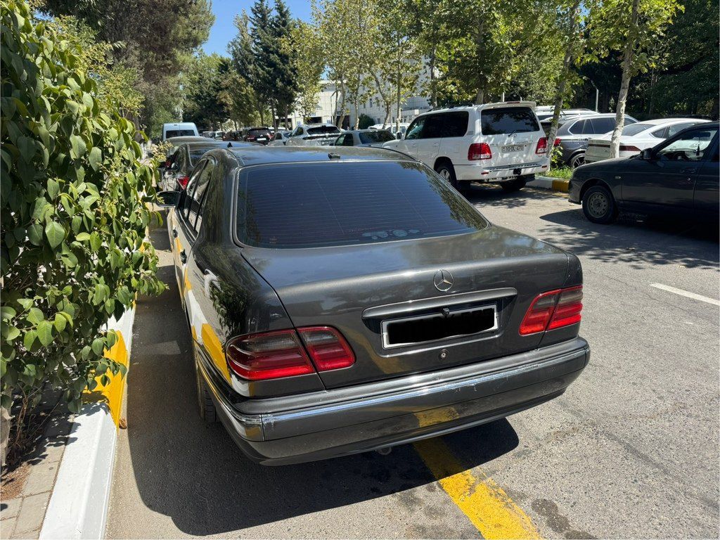 Mercedes E 220, 2.2 L, 1999 il, 384 512 km — Avtomobillər, Bakı (2)