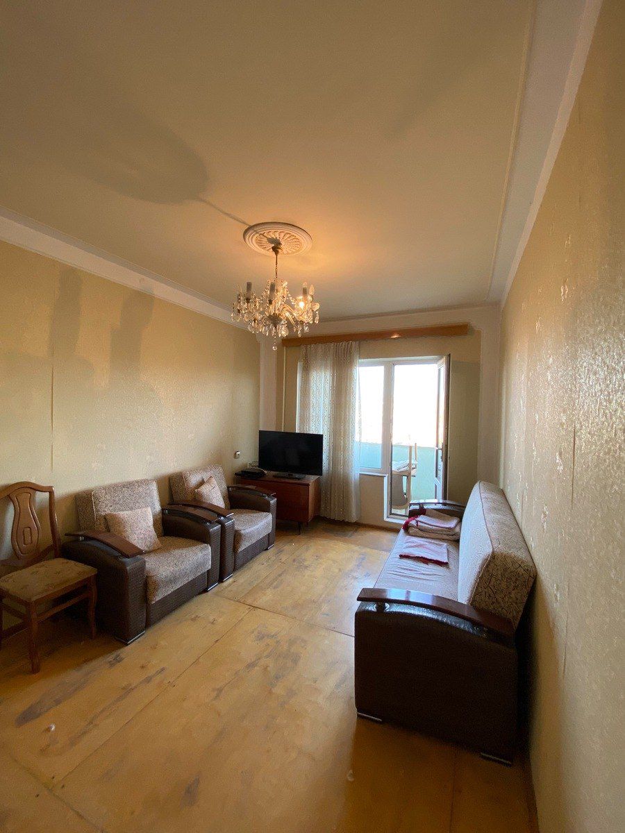 Satılır 4 otaqlı köhnə tikili 95 m² — Mənzil, Bakı (3)