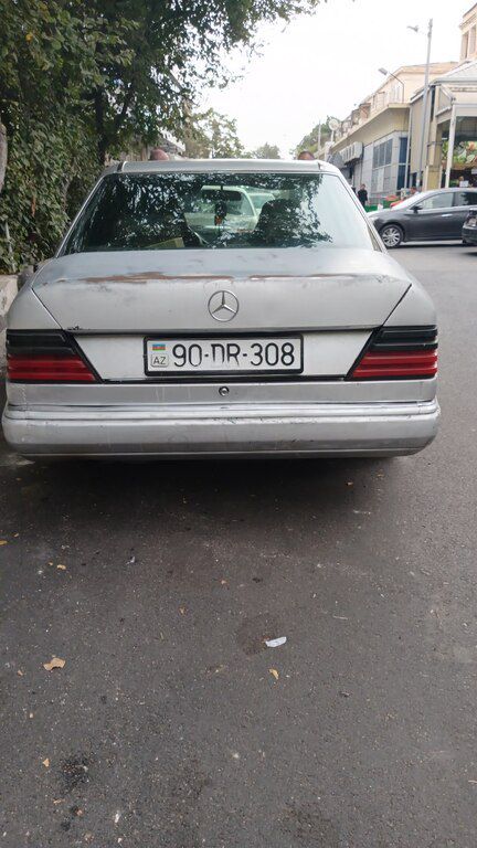 Mercedes 200 E, 2.0 L, 1992 il, 933 000 km 90-DR-308 — Avtomobillər, Bakı (2)