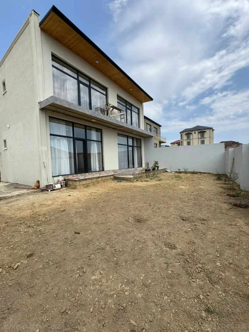 Satılır 6 otaqlı Həyət evi 250 m² Bakı, Səbail r., Badamdar — Bakı