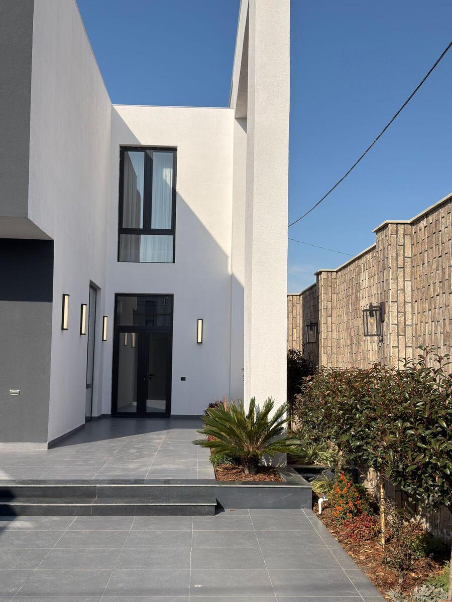 Satılır 4 otaqlı həyət evi/bağ evi 200 m² — Ev, villa, Bakı (8)