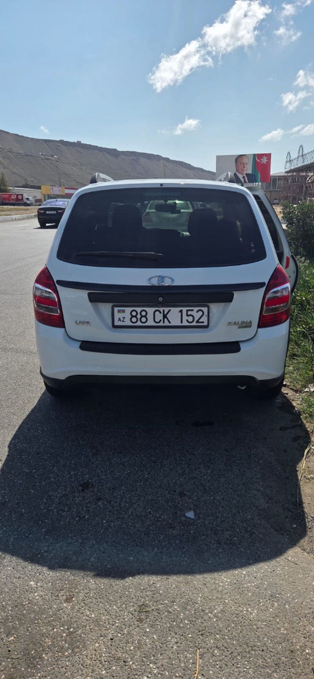 VAZ (Lada) Kalina: 1.6 l 2015 il 155699 km Universal 88-CK-152 — Avtomobillər, Neftçala (2)