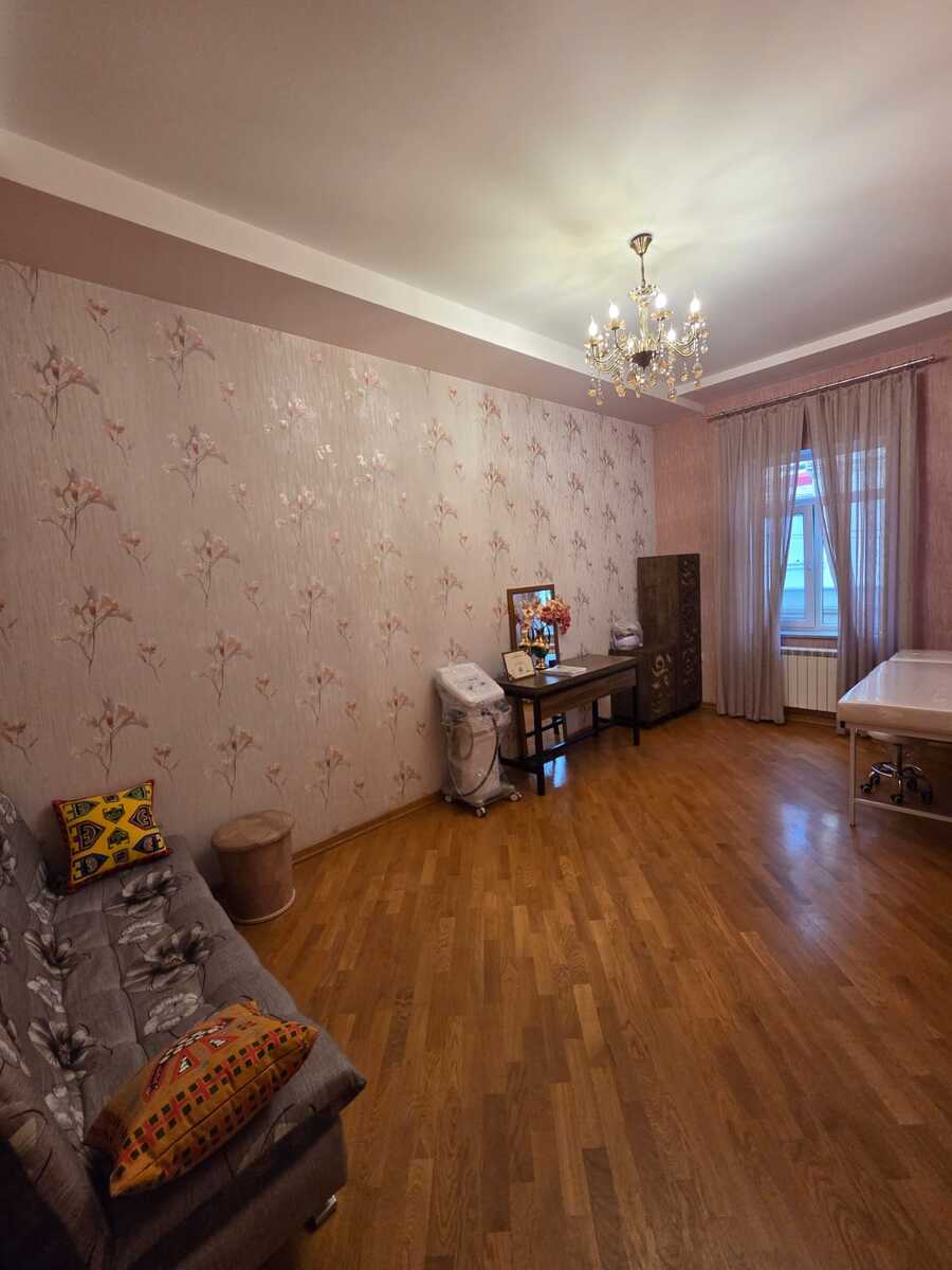 İcarəyə verilir 8 otaqlı həyət evi/bağ evi 220 m² — Ev, villa, Bakı (6)