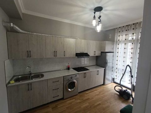 İcarəyə verilir 3 otaqlı köhnə tikili 75 m² — Bakı