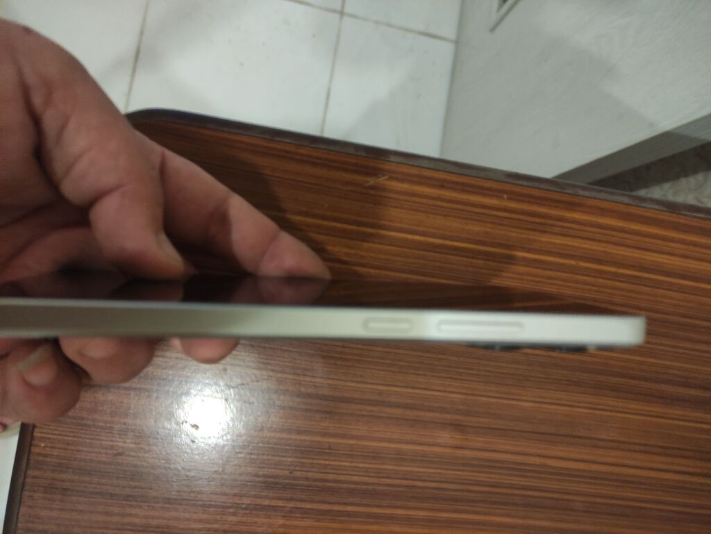 Telefonun hec bir problemi yoxdur her seyi isley veziyeyde adaptor — Digər smartfonlar, Bakı (2)