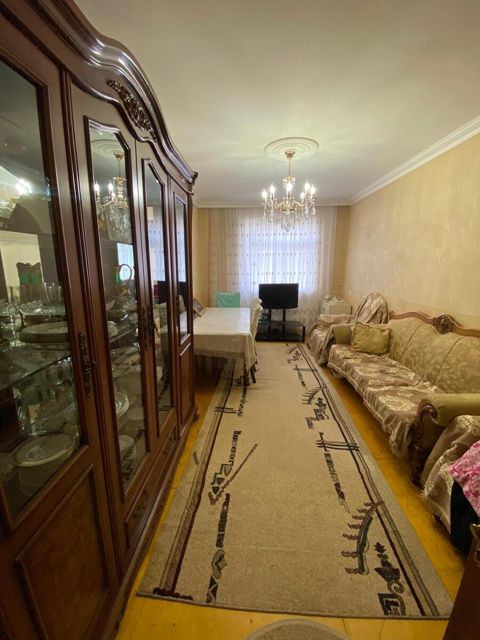 Satılır 3 otaqlı köhnə tikili 80 m² — Bakı