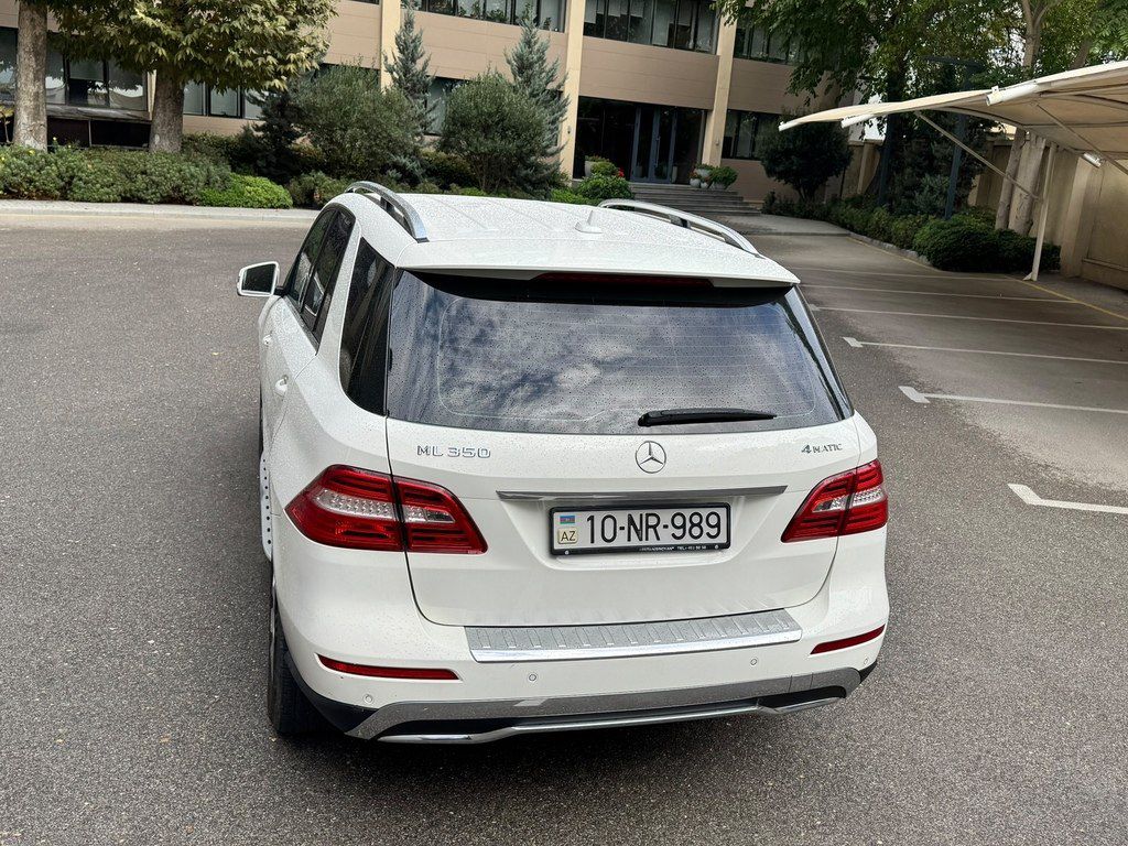 Mercedes ML 350 4MATIC, 3.5 L, 2013 il, 165 000 km 10-NR-989 — Avtomobillər, Bakı (2)