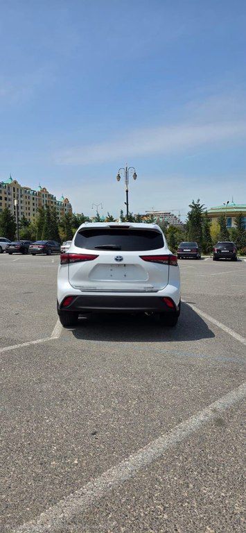 Toyota Highlander, 2.5 L, 1.6 kWh, 2023 il, 35 000 km — Avtomobillər, Sumqayıt (3)