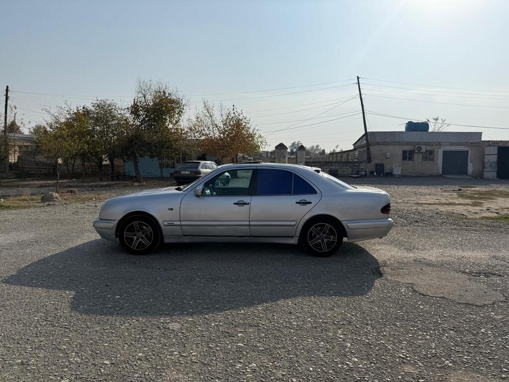 Mercedes E 220, 2.2 L, 1999 il, 350 000 km 99-ML-331 — Avtomobillər, Ağcabədi (4)