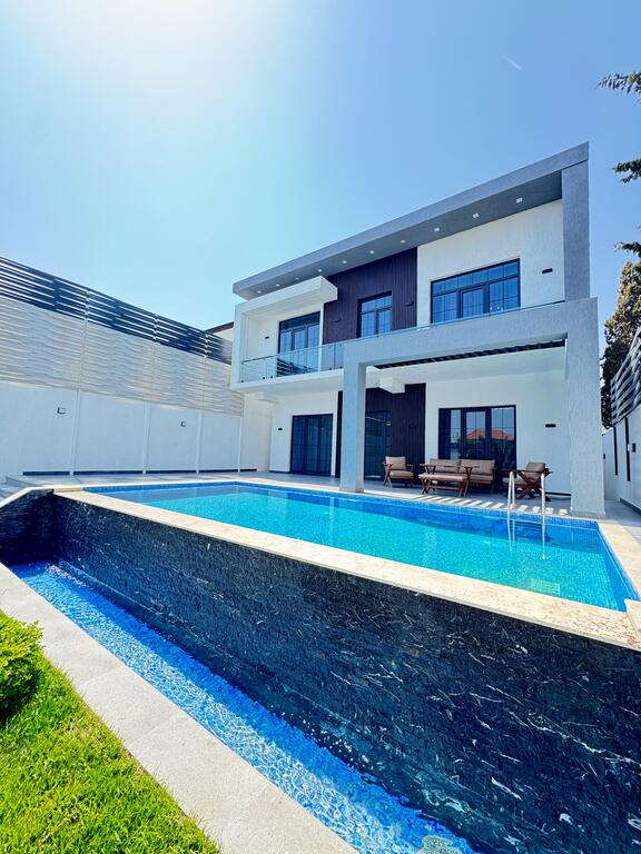 Satılır 5 otaqlı həyət evi/bağ evi 300 m² — Ev, villa, Bakı (3)