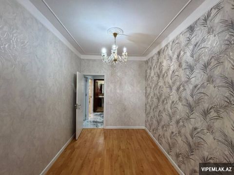 Binəqədi rayonunda 3 otaqlı Köhnə tikili Satılır, 65 m² — Bakı