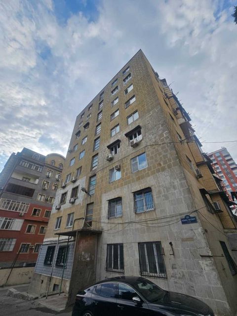 Satılır 2 otaqlı köhnə tikili 50 m² — Bakı