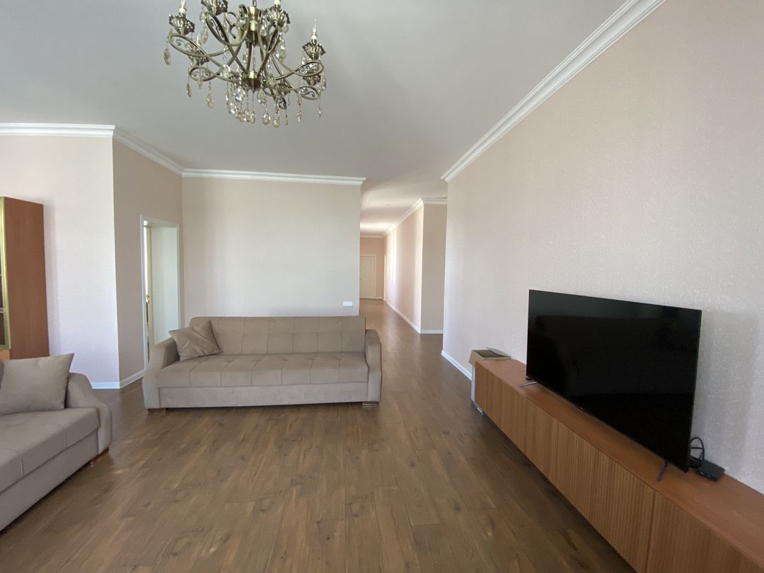 Satılır 5 otaqlı həyət evi/bağ evi 190 m² — Ev, villa, Bakı (5)