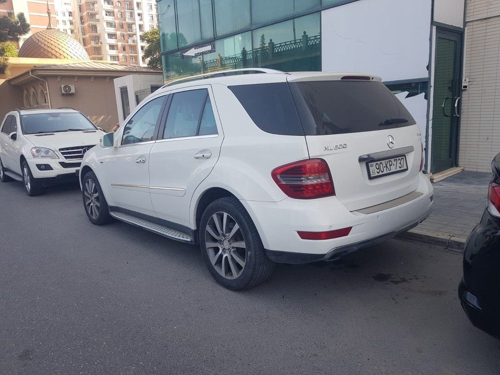 Mercedes ML 350 4MATIC, 3.5 L, 2011 il, 170 853 km 90-KP-737 — Avtomobillər, Bakı (3)