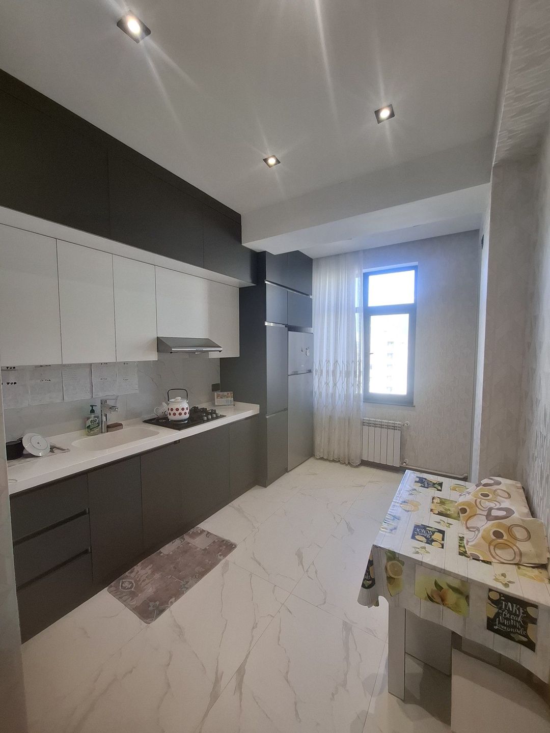 İcarəyə verilir 2 otaqlı yeni tikili 70 m² — Mənzil, Bakı (7)