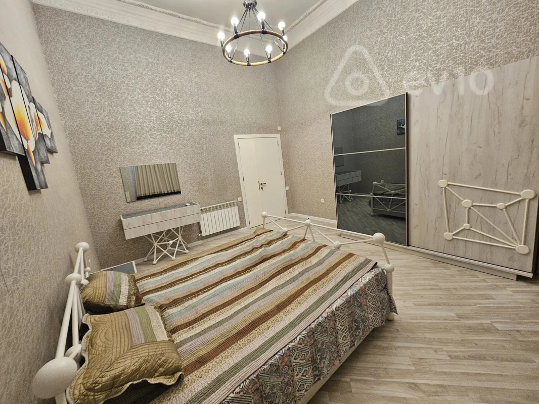 2 otaqlı mənzil, 110 m², İstiqlaliyyət küçəsi — kirayə — Mənzil, Bakı (4)