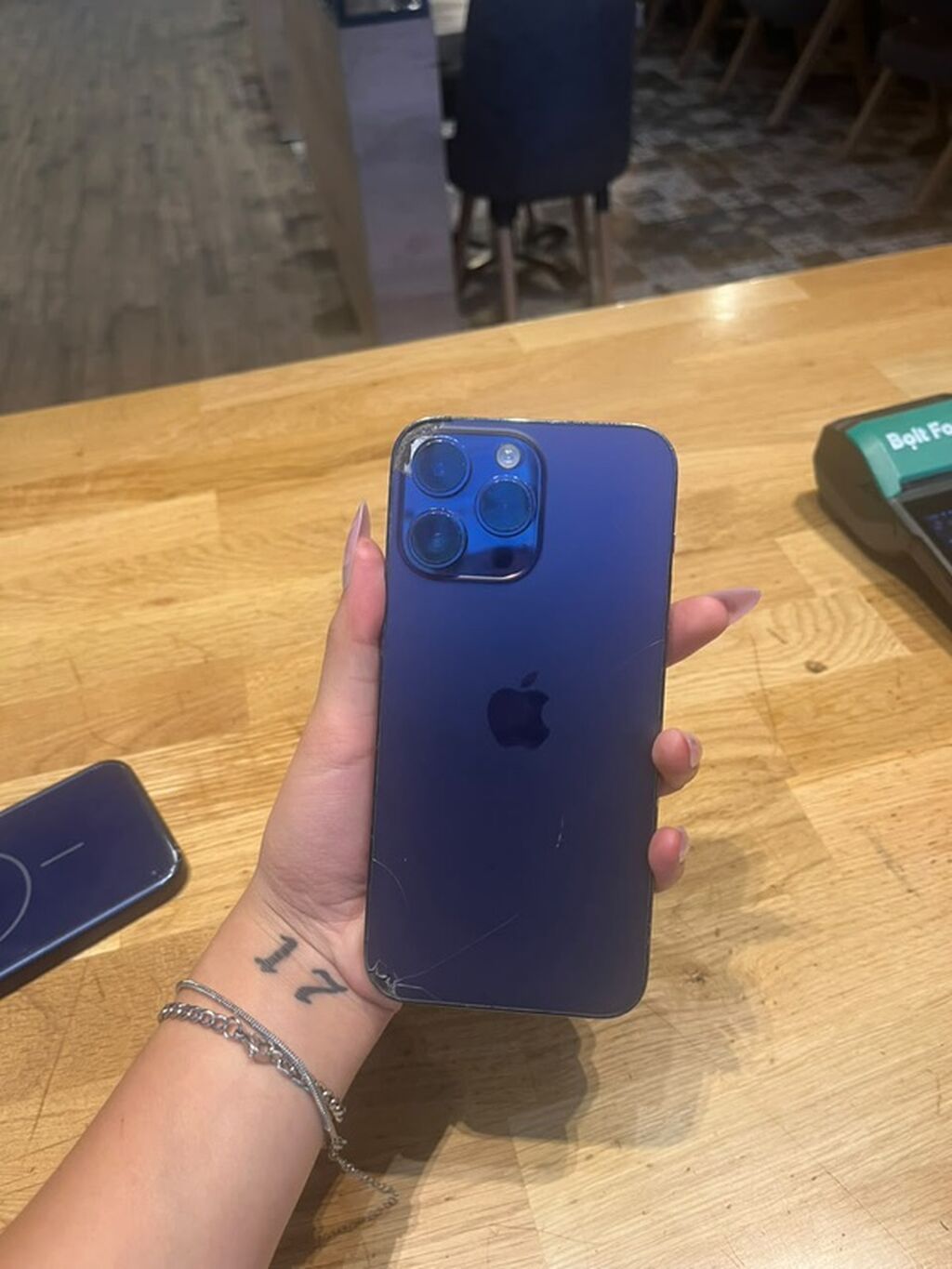 IPhone 14 Pro, Deep Purple, Qırıq — Apple iPhone, Bakı (2)