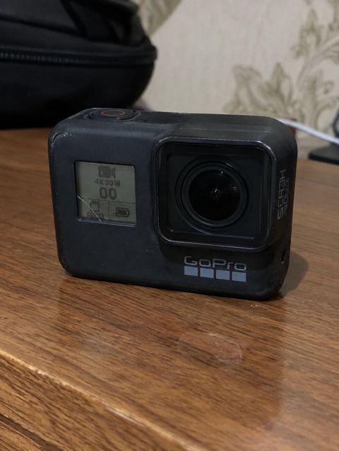 Go Pro Hero 5 Black. Normal vəziyyətdə. 4K 30fps 2.7K 60fps 1080 — Pirəkəşkül