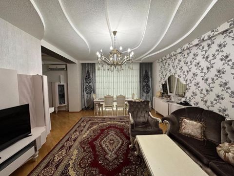 Satılır 4 otaqlı yeni tikili 180 m² — Bakı