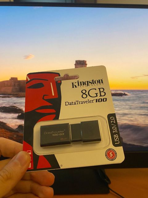 Kingston 8gb flas kart — Lənkəran