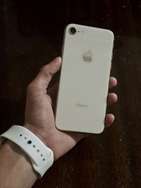 IPhone 8, 64 GB, Matte Gold, Barmaq izi — Bakı