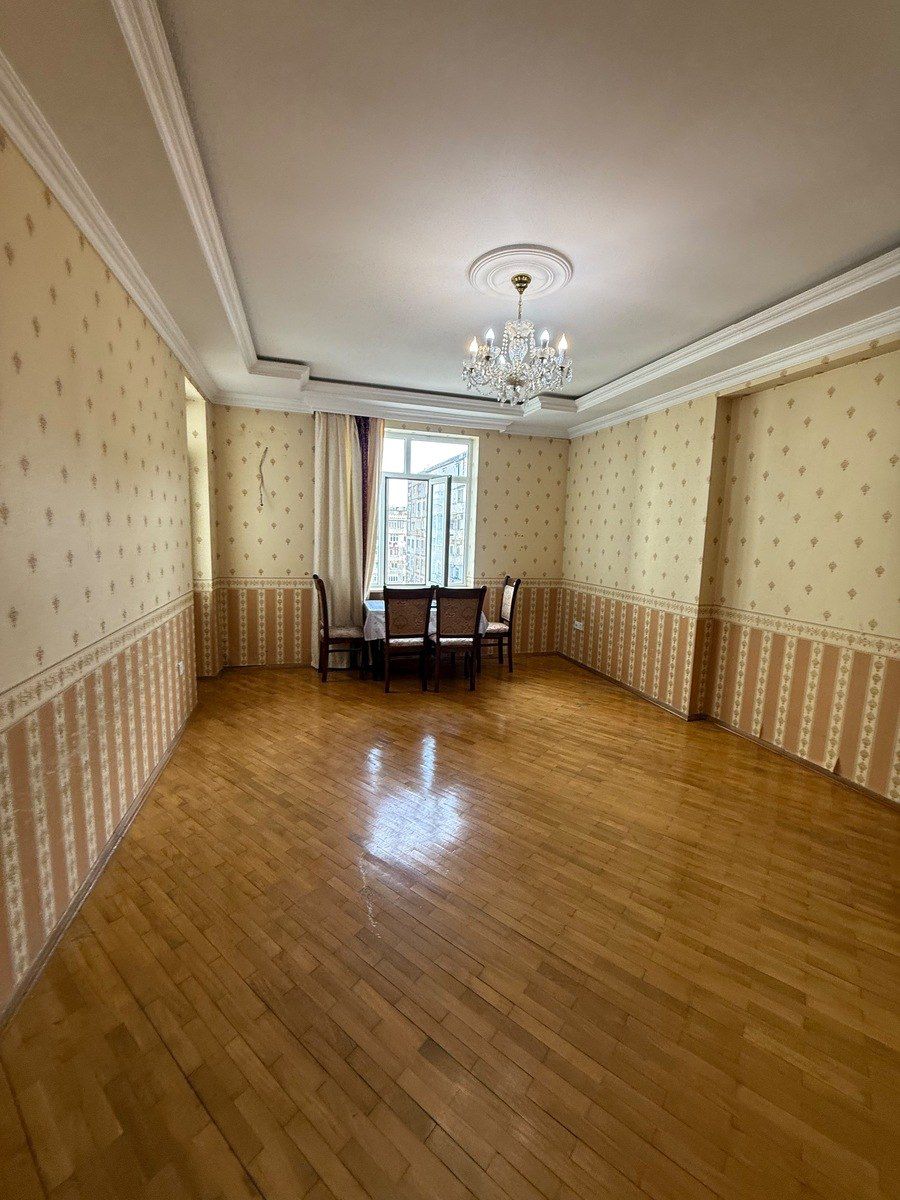 Satılır 2 otaqlı yeni tikili 90 m² — Mənzil, Bakı