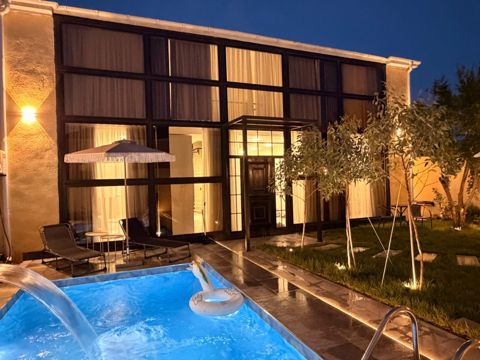 Satılır 4 otaqlı həyət evi/bağ evi 200 m² — Bakı