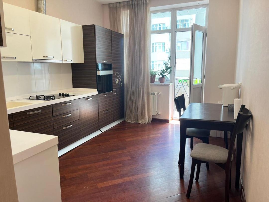Satılır 3 otaqlı yeni tikili 130 m² — Mənzil, Bakı (4)