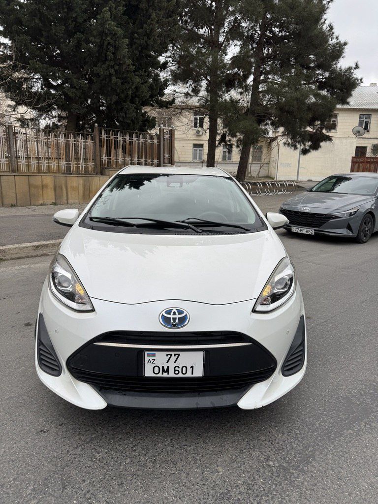 Toyota Aqua, 1.5 L, 0.87 kWh, 2019 il, 83 000 km 77-OM-601 — Avtomobillər, Bakı (2)