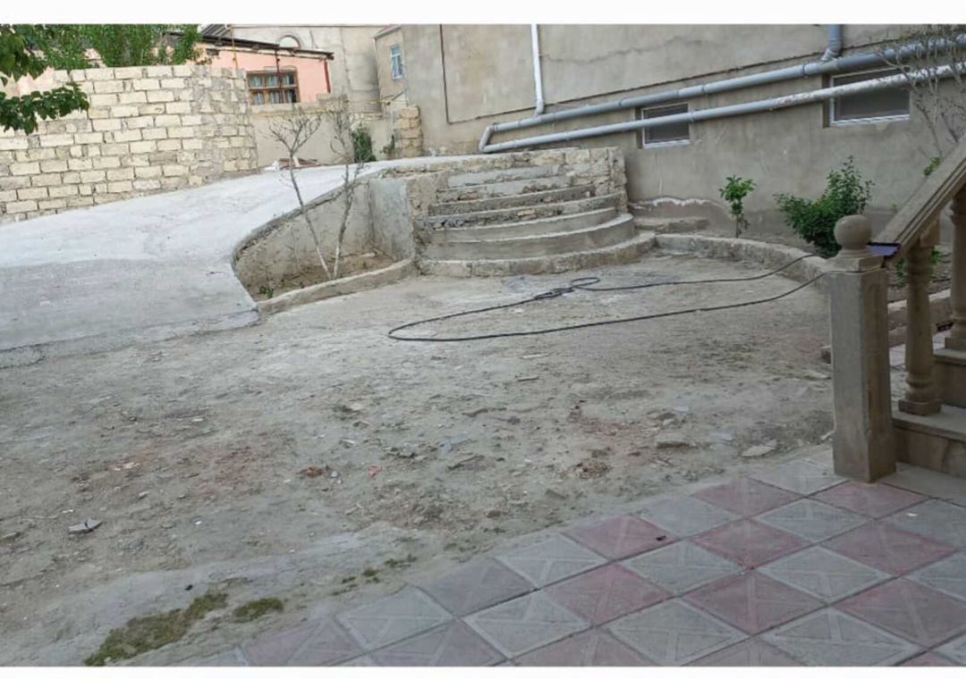 Satılır 3 otaqlı həyət evi/bağ evi 200 m² — Ev, villa, Bakı (3)