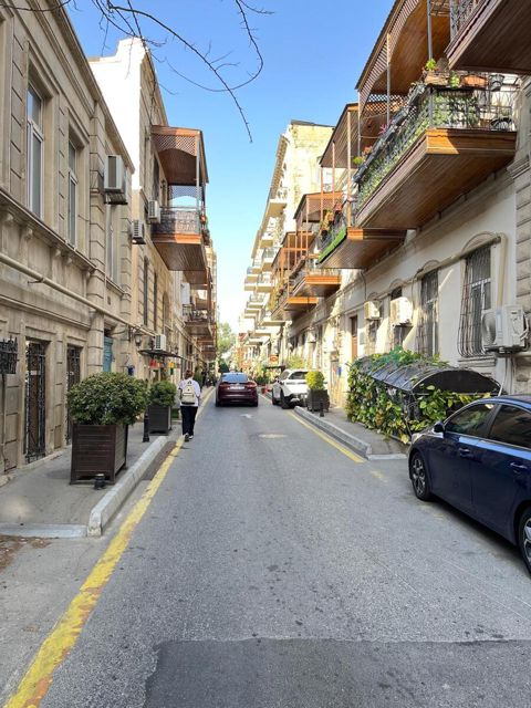 Satılır 2 otaqlı köhnə tikili 30 m² — Bakı