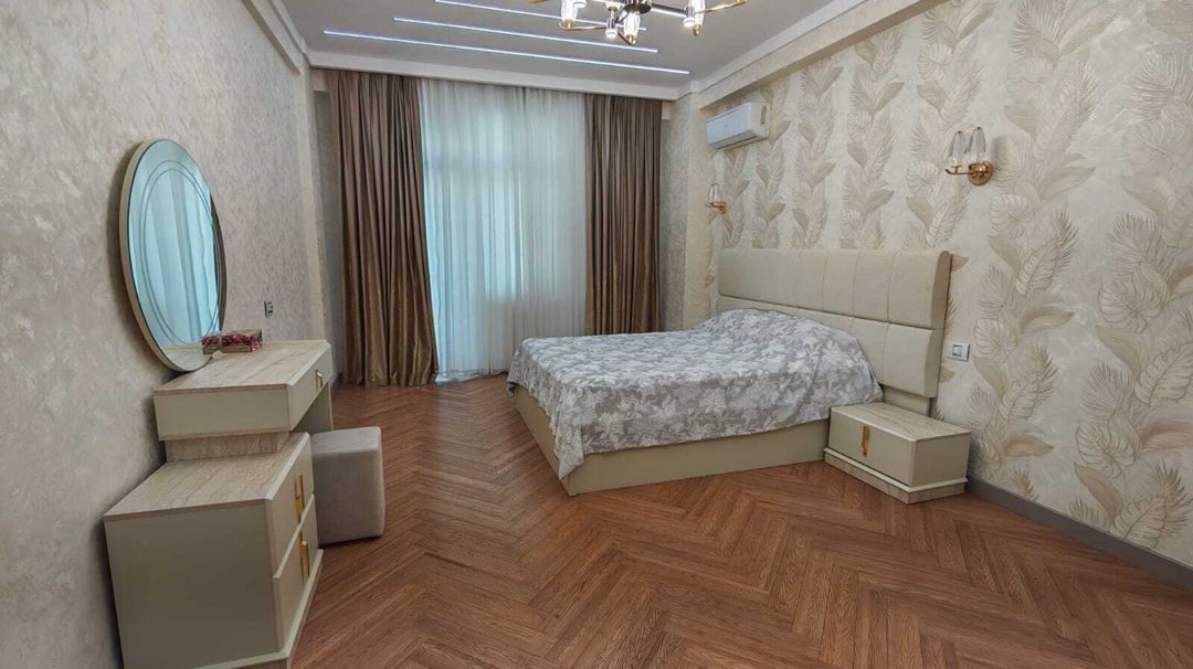 İcarəyə verilir 4 otaqlı yeni tikili 245 m² — Mənzil, Bakı (4)