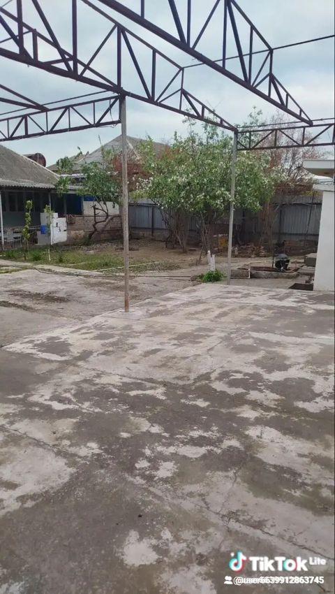 Satılır: həyəti olan fərdi yaşayış evi. Sabirabad şəhərinin tam — Xırdalan