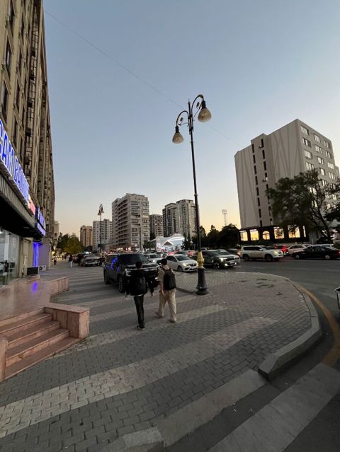 Bakı, 3 otaqlı, Köhnə tikili, m. Gənclik, 90 kv. m — Bakı
