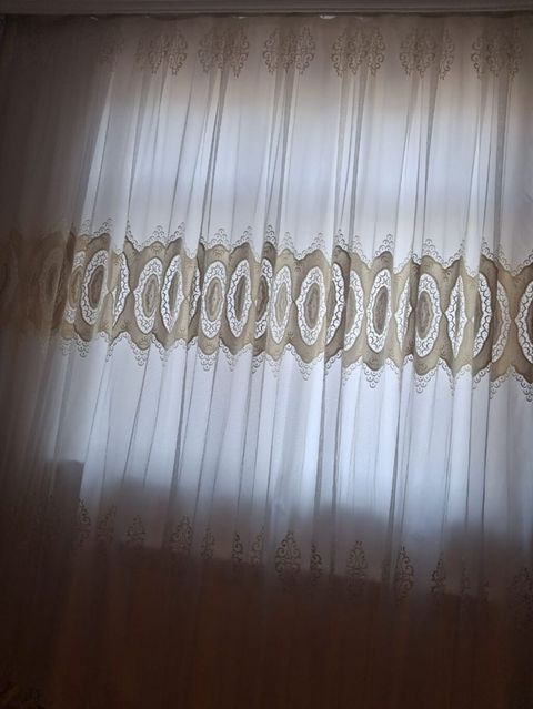 Tül pərdə - Material: incə, işıqkeçirən tül - Rəng: südlü-ağ fon — Bakı