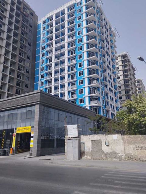 Satılır 4 otaqlı yeni tikili 181 m² — Bakı
