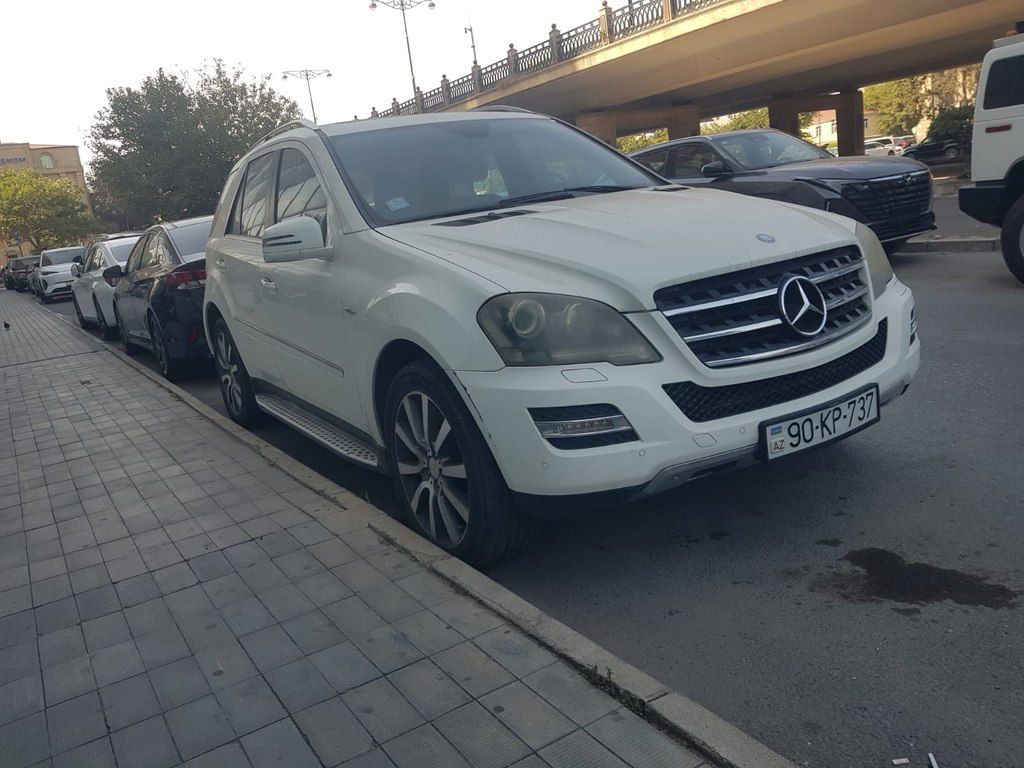 Mercedes ML 350 4MATIC, 3.5 L, 2011 il, 170 853 km 90-KP-737 — Avtomobillər, Bakı (2)