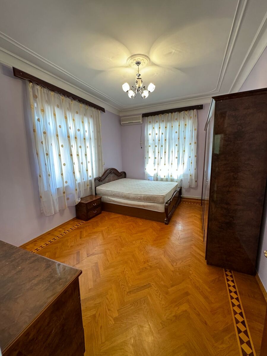 İcarəyə verilir 9 otaqlı həyət evi/bağ evi 300 m² — Ev, villa, Bakı (10)
