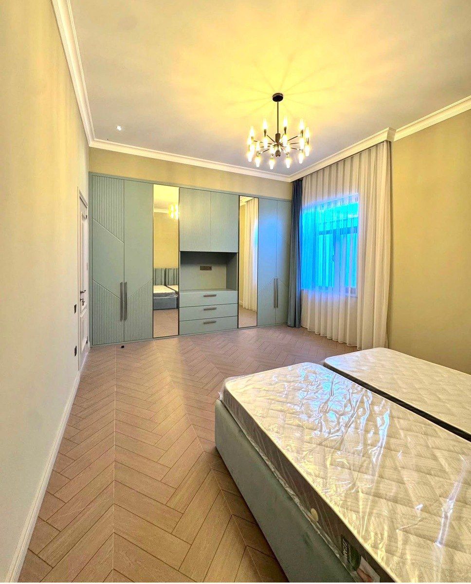 Satılır 4 otaqlı həyət evi/bağ evi 220 m² — Ev, villa, Bakı (12)