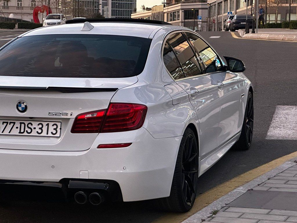 BMW 528, 2.0 L, 2014 il, 180 000 km 77-DS-313 — Avtomobillər, Bakı (5)