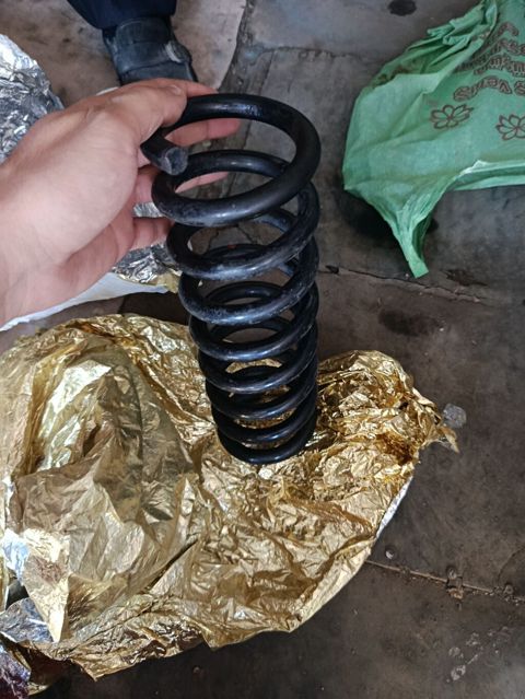 Avtomobil üçün spiral asqı yayı - Növ: Helikal (spiral) asqı yayı — Mingəçevir
