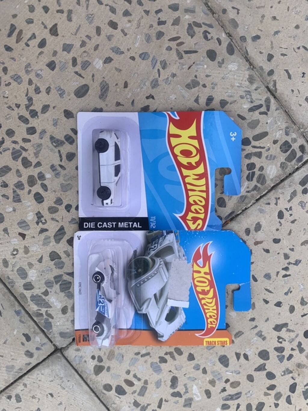 Oyun maşınları dəsti – metal die-cast modellər Məhsul tərkibi: - 4 — Oyuncaq nəqliyyatı, Bakı (9)