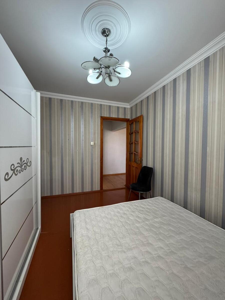 Satılır 4 otaqlı köhnə tikili 75 m² — Mənzil, Bakı (3)