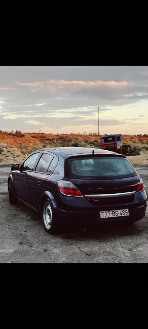 Opel Astra: 1.3 l 2006 il 400000 km Hetçbek — 8 500 ₼ · 2006 · 400 000 km · Баку, Nərimanov · Avtomobillər Opel Astra: 1.3 l 2006 il 400000 km Hetçbek — Баку