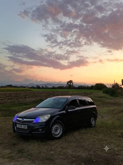 Opel Astra, 1.7 L, 2008 il, 390 000 km — Ağstafa