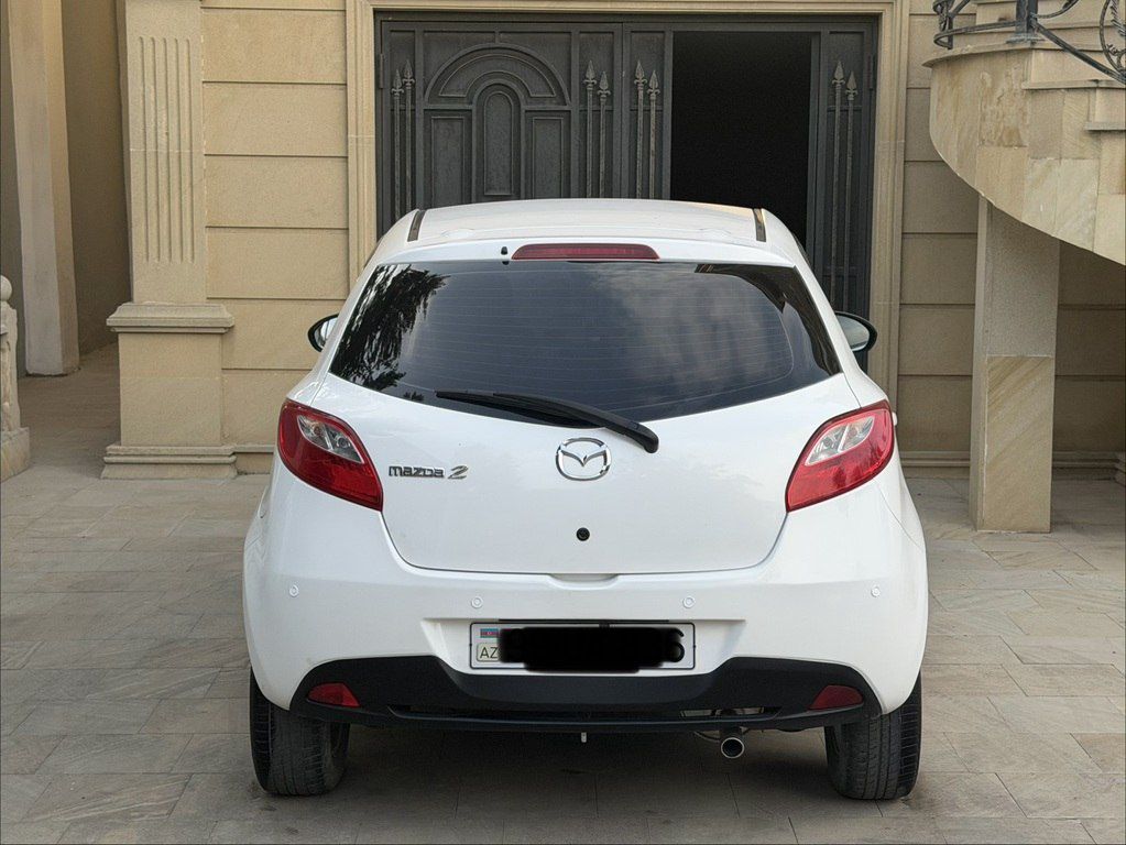 Mazda 2, 1.5 L, 2011 il, 210 000 km — Avtomobillər, Bakı (4)