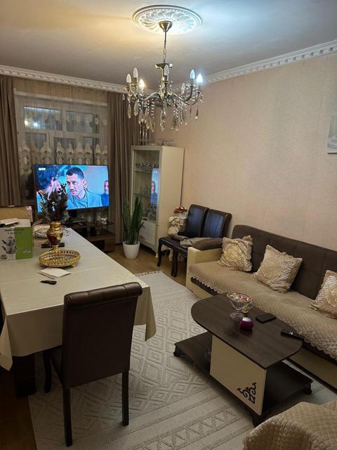 Satılır 3 otaqlı köhnə tikili 80 m² — Bakı
