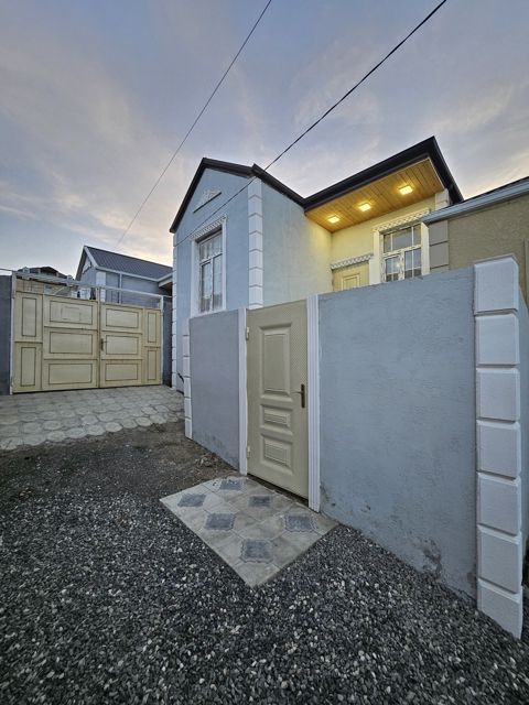 Satılır 2 otaqlı həyət evi/bağ evi 65 m² — Bakı